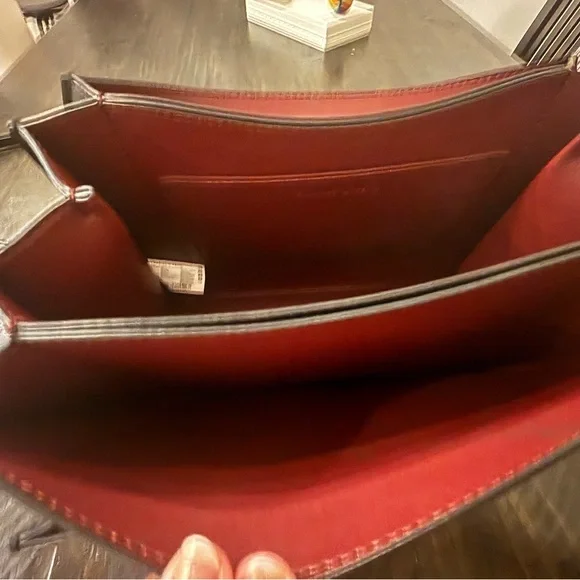 Charles and Keith Black Leather satchel - Picture 9 of 11